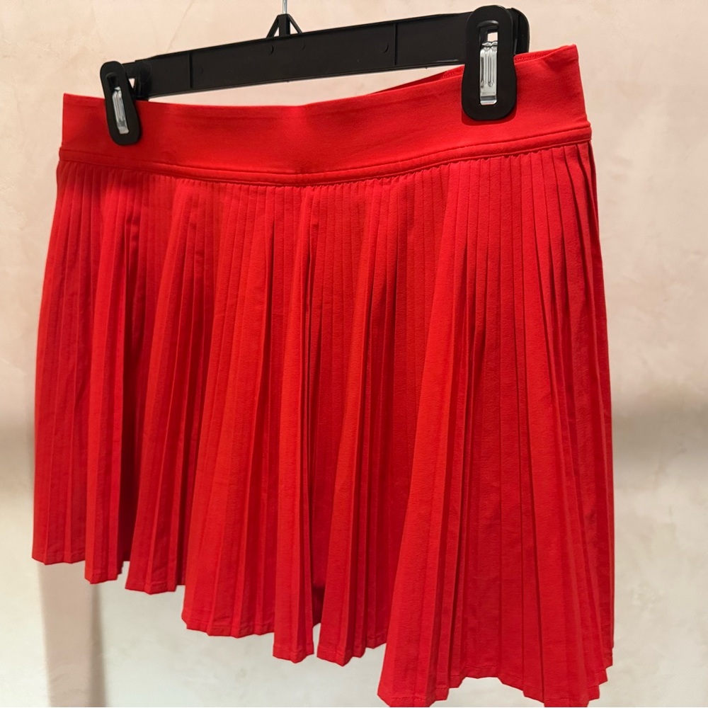 Lululemon Red Pleated Women's Skirt Size 8